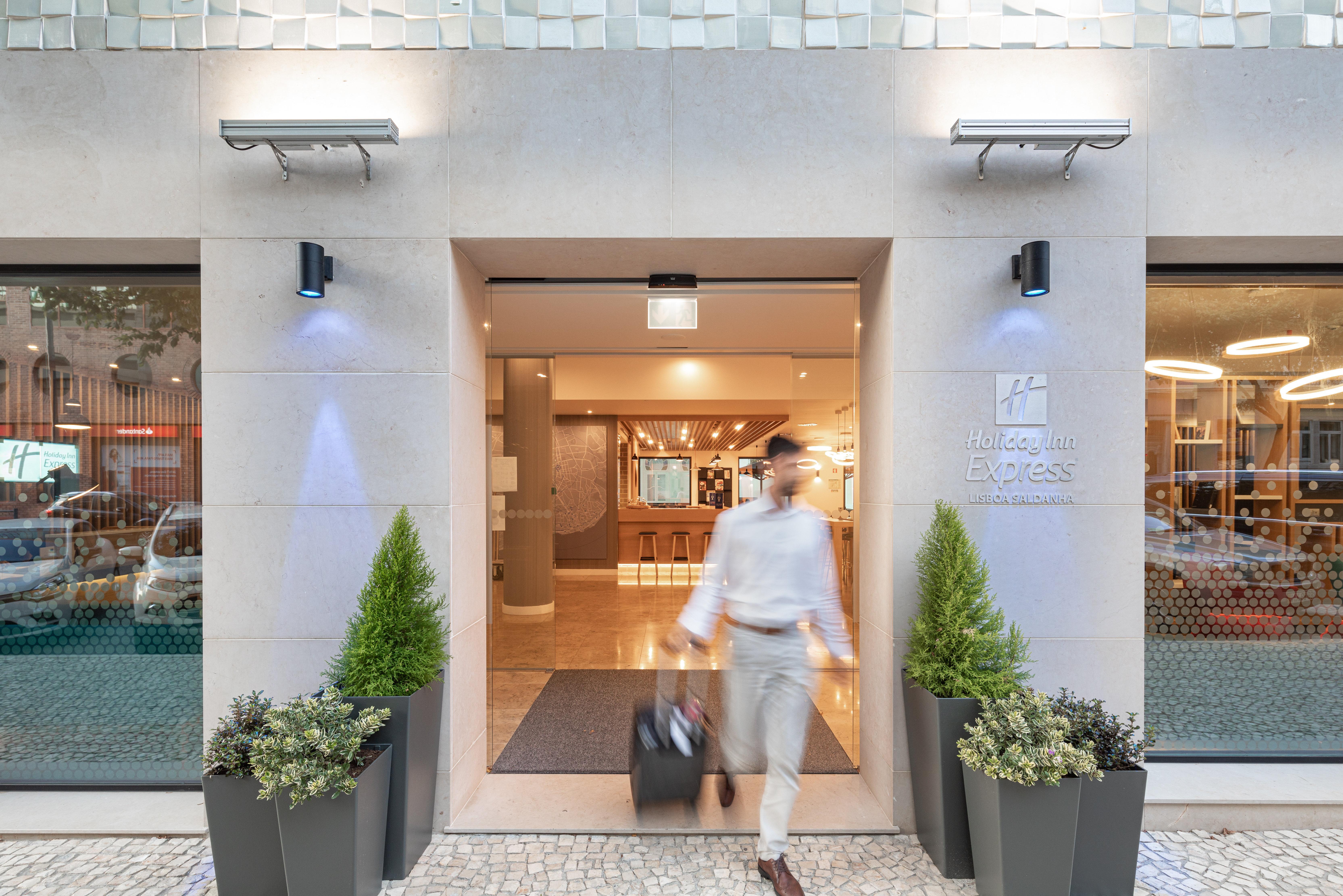 Holiday Inn Express - Lisbon - Plaza Saldanha By Ihg Exterior foto