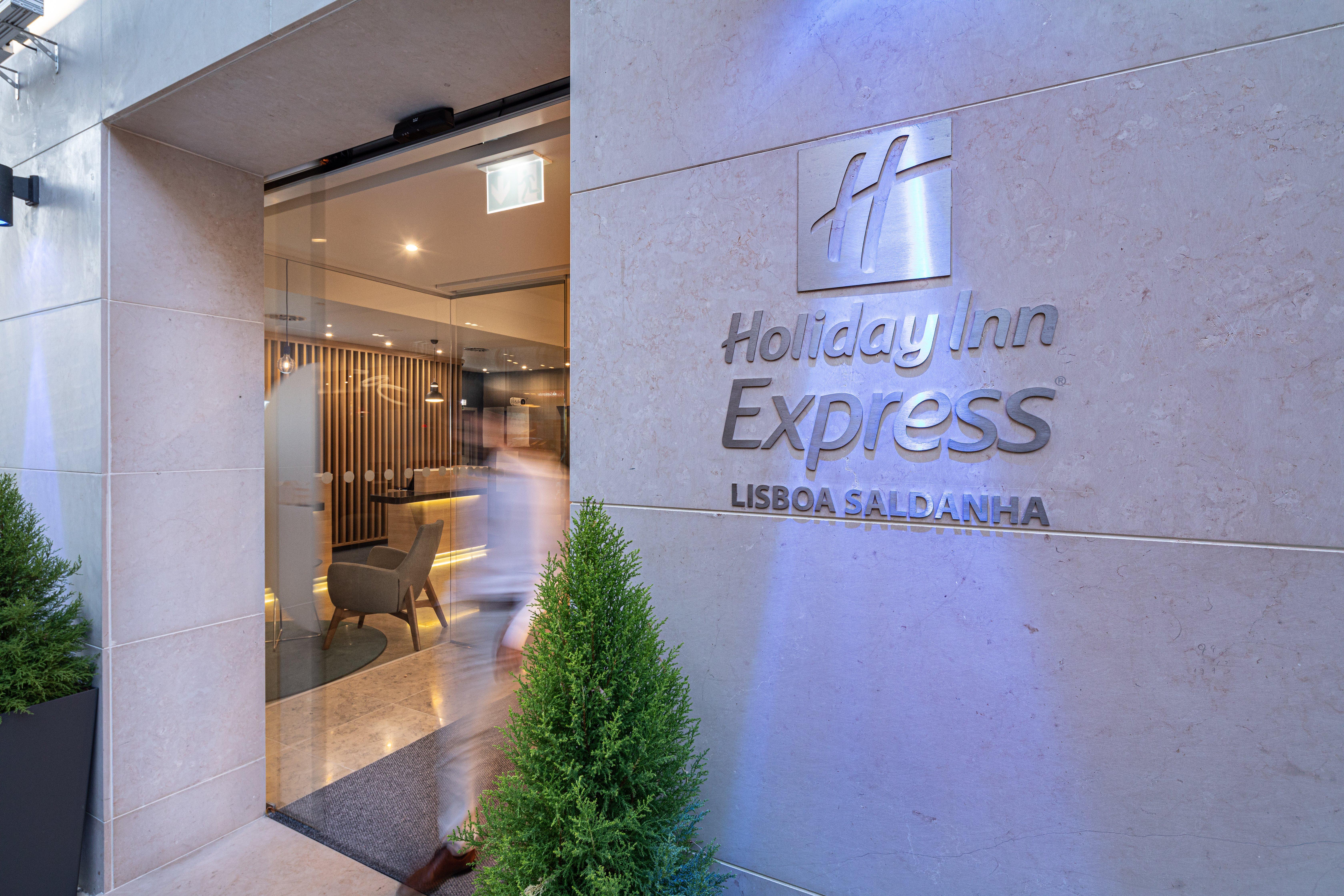 Holiday Inn Express - Lisbon - Plaza Saldanha By Ihg Exterior foto